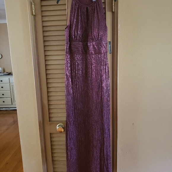 Halter Gown - Picture 3 of 4